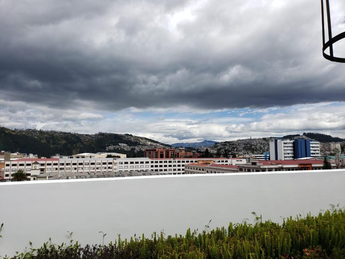 Hermoso Departamento, Centrico Y Tranquilo Quito Luaran gambar